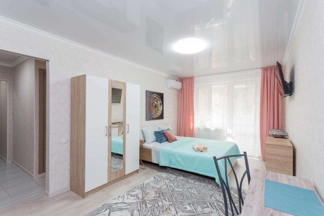 Стильная Квартира В Золотом Квадрате Almatý Exterior foto